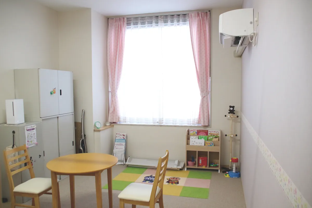 子育て支援センター「イコロ」